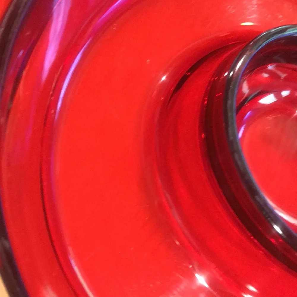 Tray Red Round Swirl Plastic Tray